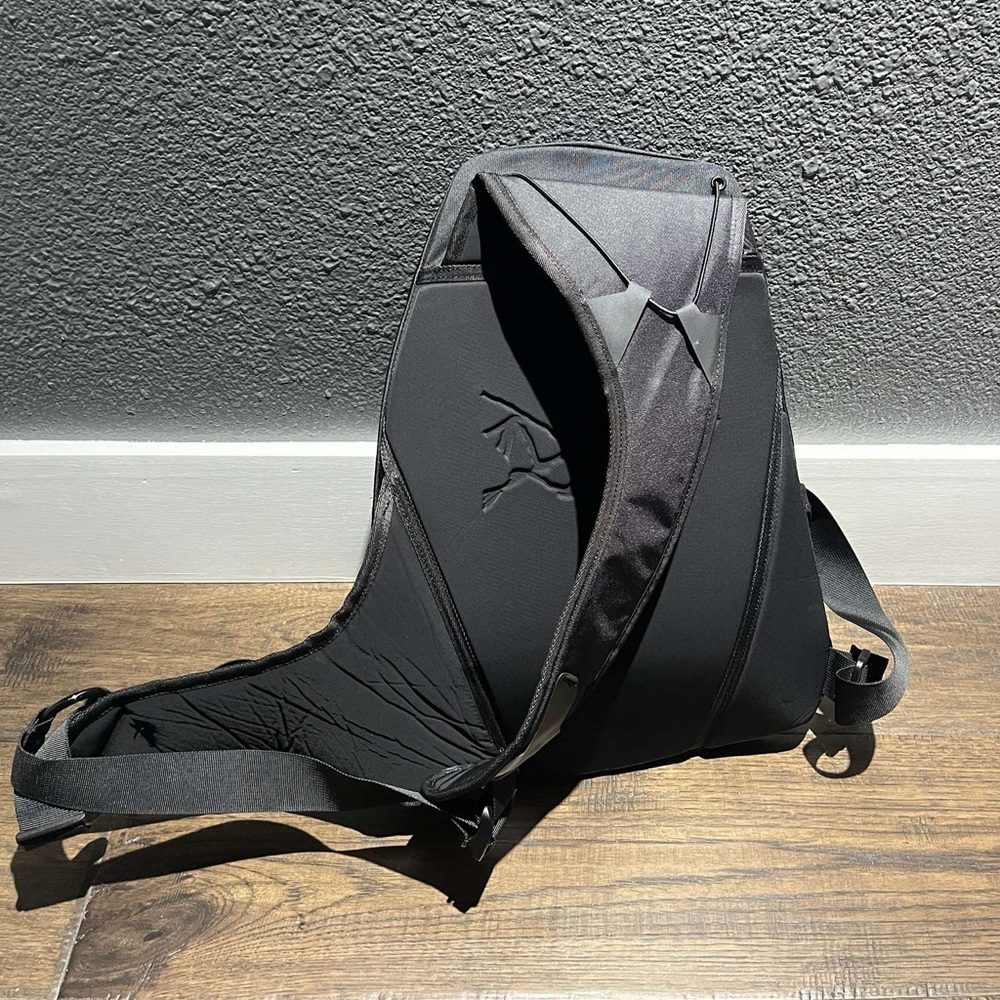 Arc'teryx System A Quiver Cross Body Bag Gem